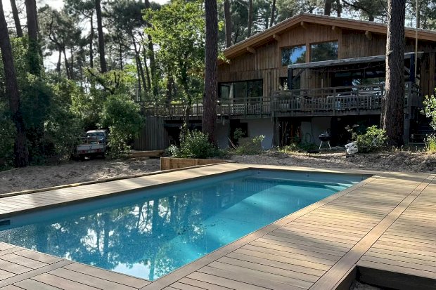 Construction d'une piscine classique en béton par Le Bassin Bleu